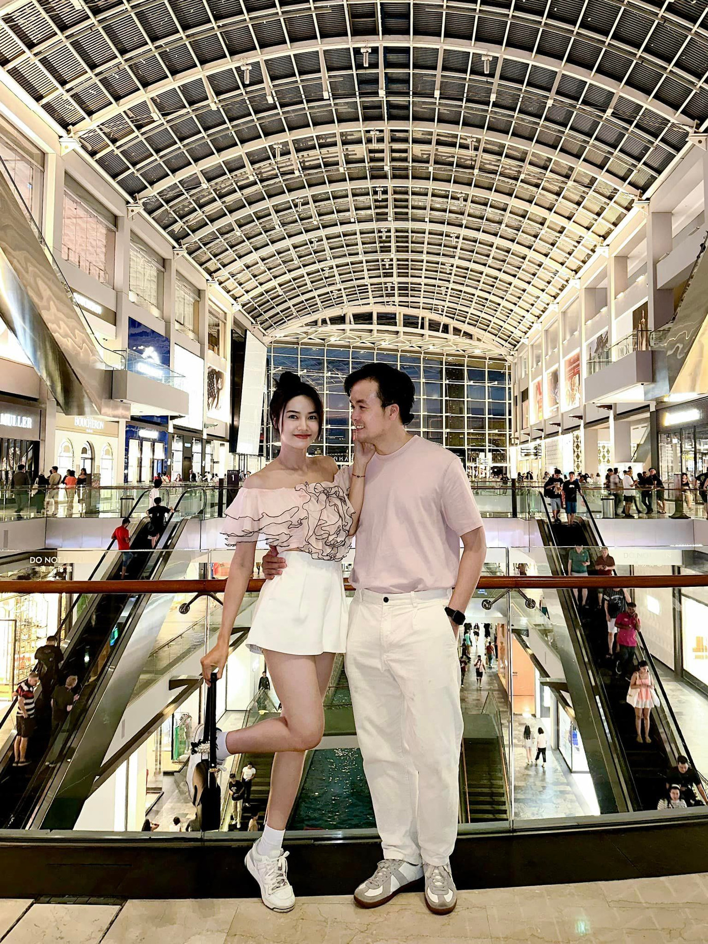 So với bạn trai, sự nghiệp của Anh Đào có phần khởi sắc hơn. Tuy nhiên, nữ diễn viên luôn khẳng định thành công của mình có sự hỗ trợ lớn từ Anh Tuấn. Hơn nữa, vì làm cùng nghề, cả hai có sự chia sẻ và cảm thông cho nhau.