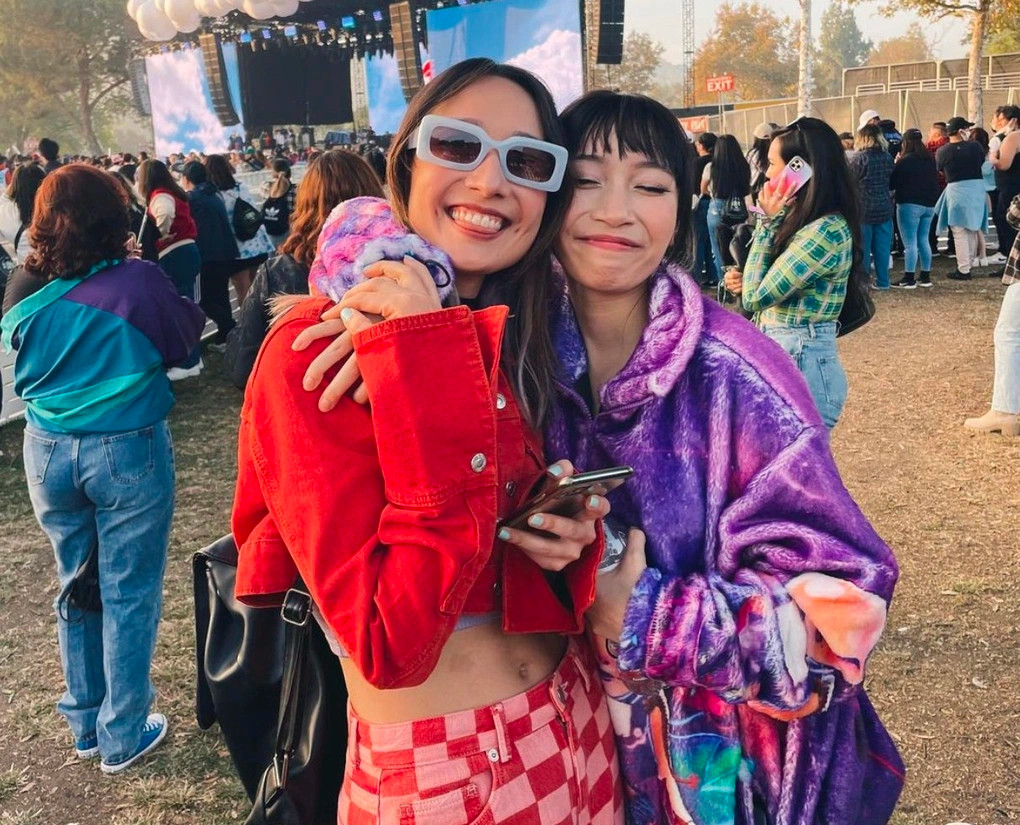 Anna Trương và em gái Mỹ Anh. Anna Trương và em gái Mỹ Anh.