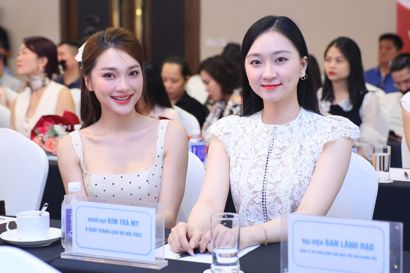 Không chỉ đơn thuần là một sự kiện thể thao, Tiền Phong Golf Championship còn trở thành cầu nối của sự sẻ chia, đoàn kết và lan tỏa giá trị nhân văn cao đẹp. Bên cạnh các cuộc tranh tài đỉnh cao, Ban tổ chức đã phát động nhiều chương trình thiện nguyện ý nghĩa ở mỗi mùa giải, để có thể giúp đỡ nhiều tài năng trẻ có hoàn cảnh khó khăn vượt khó vươn lên và tỏa sáng, qua đó nêu cao tinh thần trách nhiệm của cộng đồng golfer và những người yêu golf với xã hội.