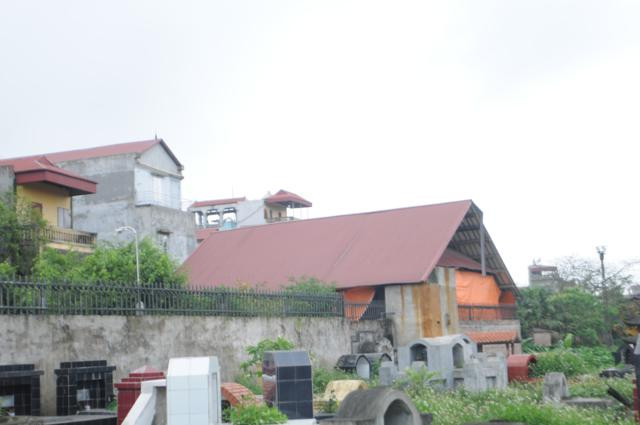 Có ba địa điểm di động, nằm ở khu vực ngoài nghĩa trang hoặc trang trại nuôi vịt, xa khu dân cư