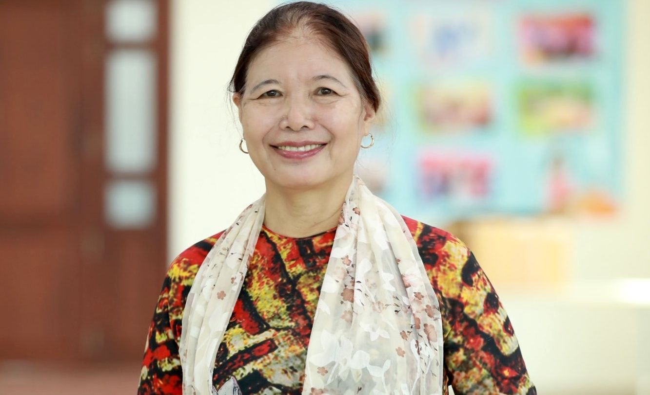 GS,TS. Hoàng Thị Chỉnh - Khoa Kinh tế, Trường ĐH Kinh tế - Tài chính TPHCM. GS,TS. Hoàng Thị Chỉnh - Khoa Kinh tế, Trường ĐH Kinh tế - Tài chính TPHCM.