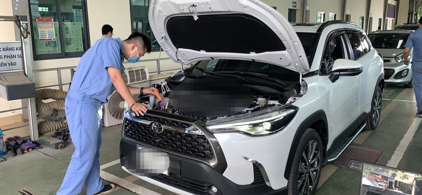 Nhiều bất cập các trung tâm đăng kiểm. Nhiều bất cập các trung tâm đăng kiểm.