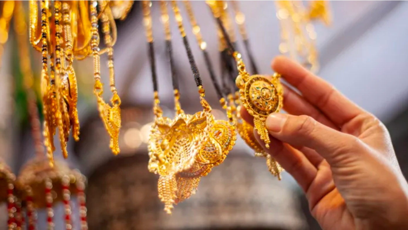 Đám cưới ở Ấn Độ chi tiêu nhiều cho trang phục và đồ trang sức (ảnh: Getty). Đám cưới ở Ấn Độ chi tiêu nhiều cho trang phục và đồ trang sức (ảnh: Getty).