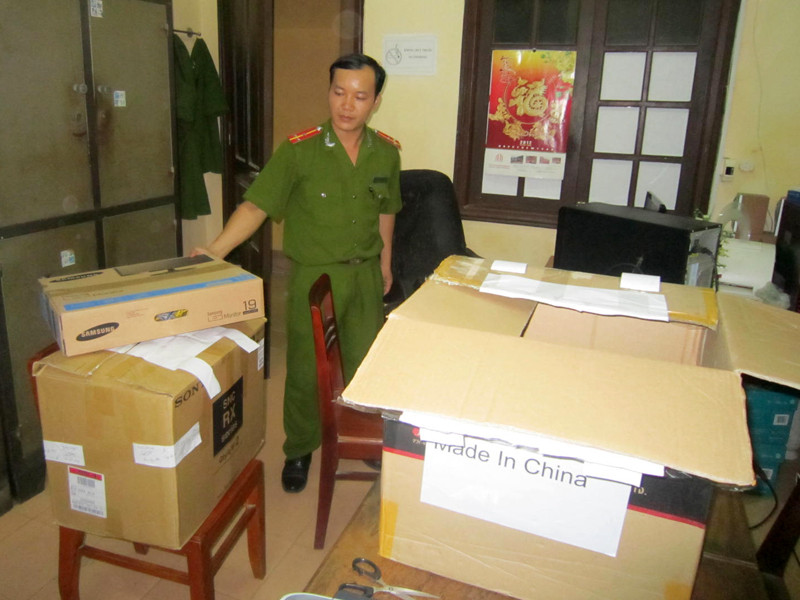 Tang vật vụ án bị cơ quan chức năng thu giữ được. Tang vật vụ án bị cơ quan chức năng thu giữ được