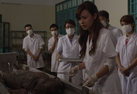 Nhâm trong trường đoạn căng thẳng nhất của cô. Nhâm trong trường đoạn căng thẳng nhất của cô