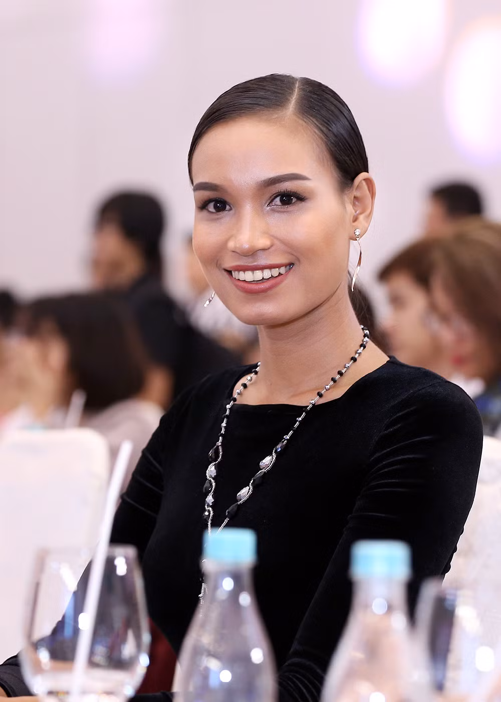 Người đẹp Ê đê H’ăng Niê tiếc nuối vì lỡ hẹn với Hoa hậu Việt Nam ảnh 1