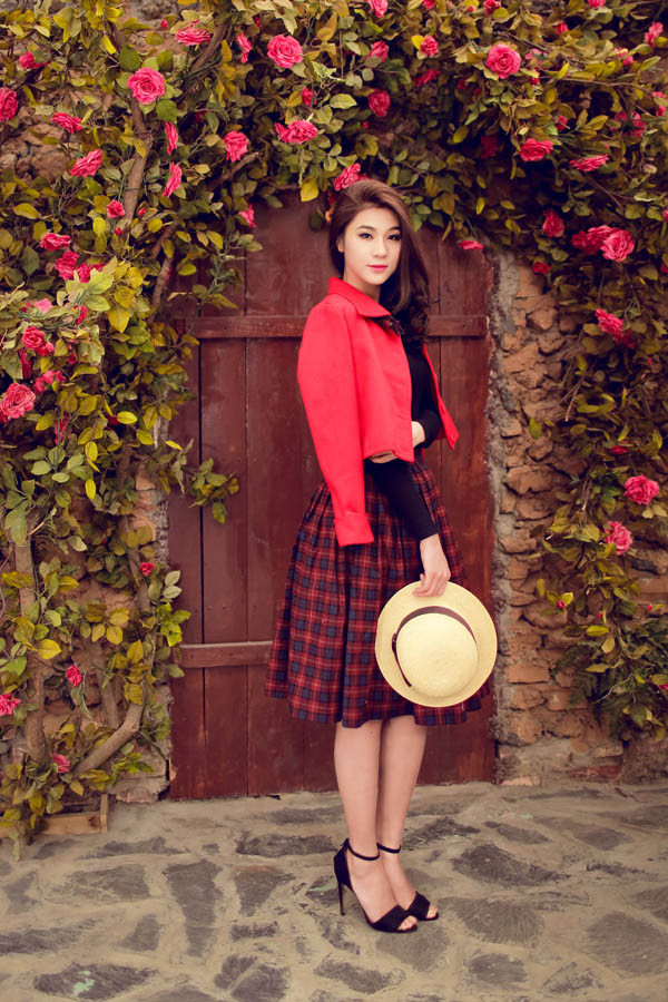 Siêu mẫu Kim Dung yêu kiều với phong cách cổ điển ảnh 10