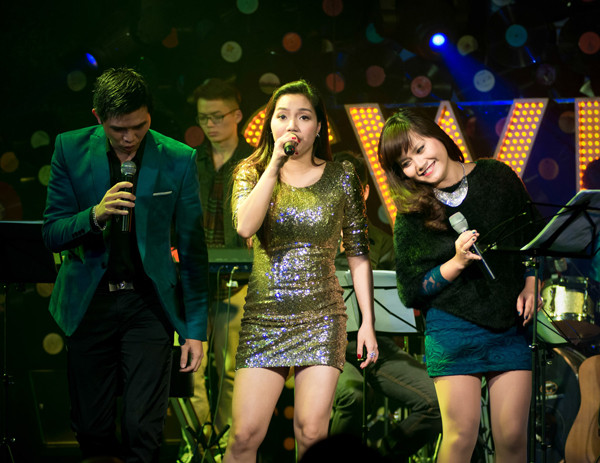 Ngọc Anh hát cực 'sung' trong minishow ảnh 6