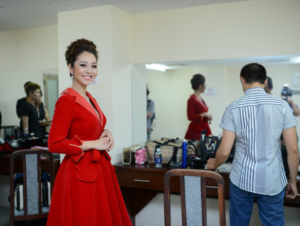 Jennifer Phạm lộng lẫy với đầm dạ hội kiểu cổ điển ảnh 6