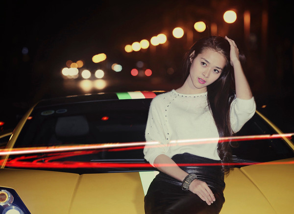 Ngọc Minh Idol tình tứ cùng hotgirl bên siêu xe 20 tỷ ảnh 3