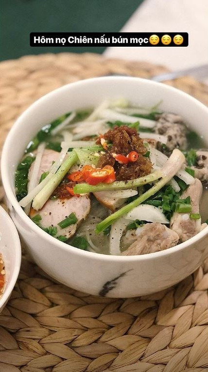 Ca sĩ Tóc Tiên phải nhập viện vì bỏng cấp độ 2 ở cánh tay và mắt ảnh 3