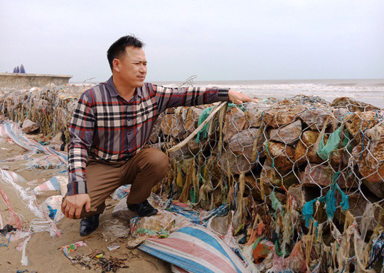 'Bẫy' đá hộc, lưới sắt B40 giăng trên bãi biển Sầm Sơn ảnh 12