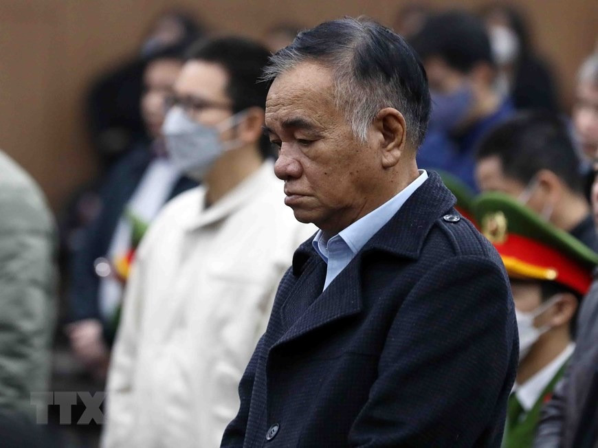 Bị cáo Trần Đình Thành, cựu Bí thư Tỉnh ủy Đồng Nai, nghe chủ tọa tuyên án. (Ảnh: Phạm Kiên/TTXVN) Bị cáo Trần Đình Thành, cựu Bí thư Tỉnh ủy Đồng Nai, nghe chủ tọa tuyên án. (Ảnh: Phạm Kiên/TTXVN)