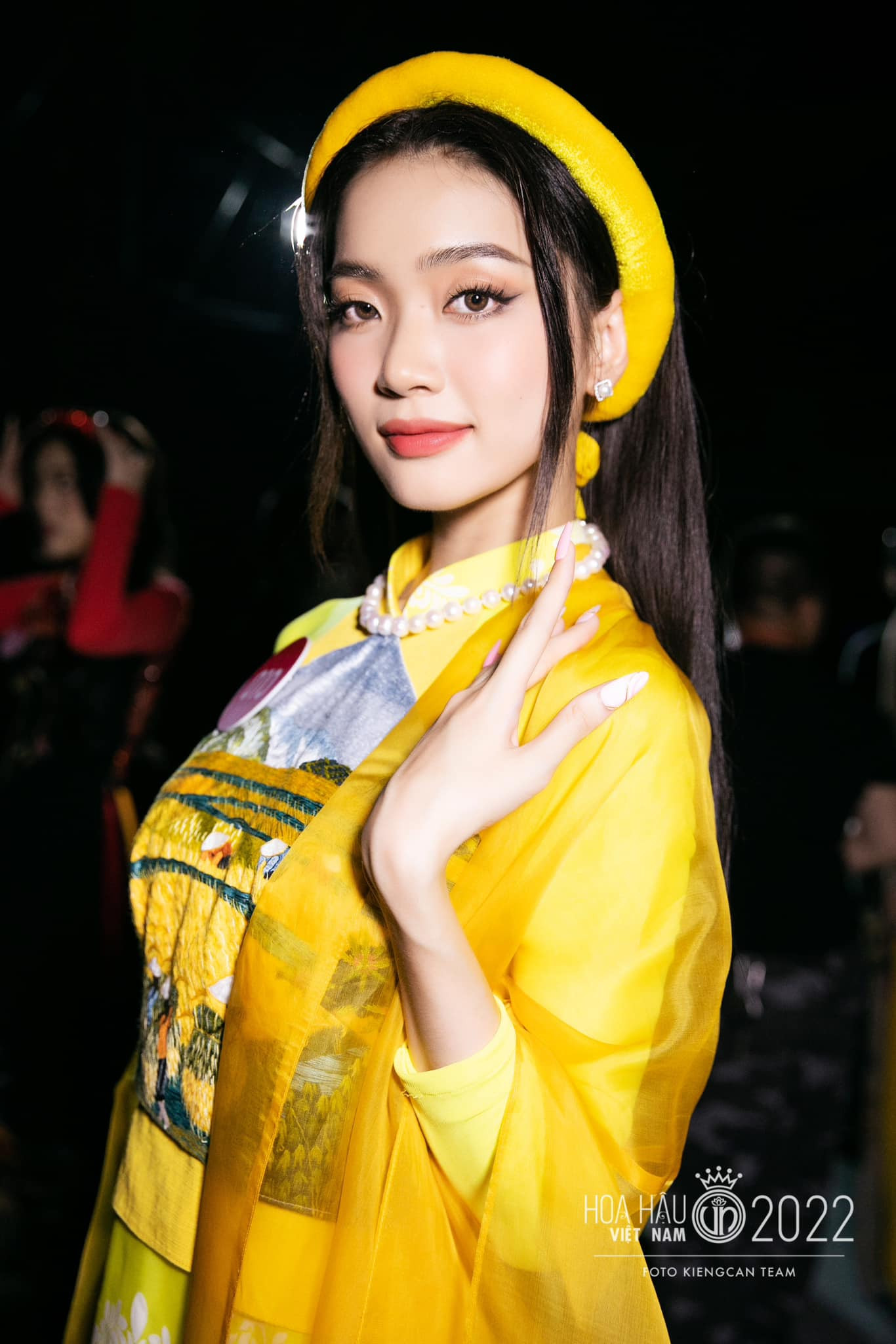 Tối 23/12, Thảo Linh cùng các thí sinh bước vào đêm thi chung kết toàn quốc tại nhà thi đấu Phú Thọ TPHCM. Cô khoe nhan sắc dịu dàng với trang phục áo dài tông màu vàng rực rỡ. Qua phần thi áo dài, Thảo Linh được xướng tên vào top 20 chung cuộc.