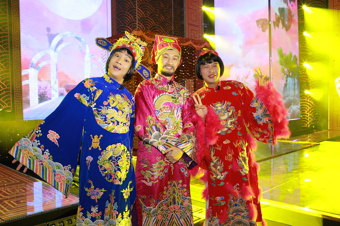 Táo quân 2023 có lịch ghi hình dự kiến trong 3 ngày, từ 6/1 đến 8/1 tại Cung Văn hóa Hữu nghị (Hà Nội). Chương trình phát sóng trong đêm Giao thừa Tết Nguyên đán Quý Mão.