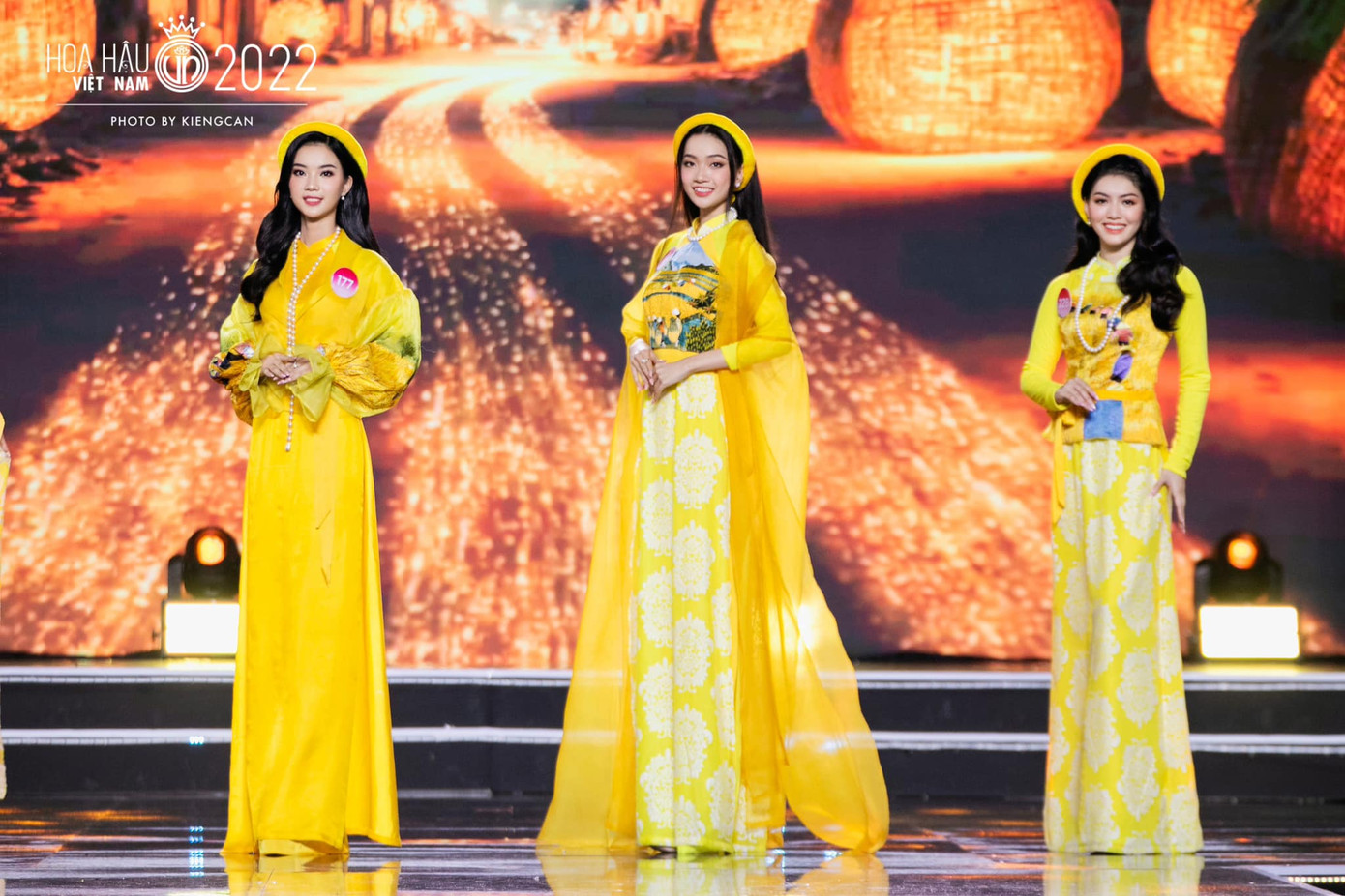 Tối 23/12, Thảo Linh cùng các thí sinh bước vào đêm thi chung kết toàn quốc tại nhà thi đấu Phú Thọ TPHCM. Cô khoe nhan sắc dịu dàng với trang phục áo dài tông màu vàng rực rỡ. Qua phần thi áo dài, Thảo Linh được xướng tên vào top 20 chung cuộc.