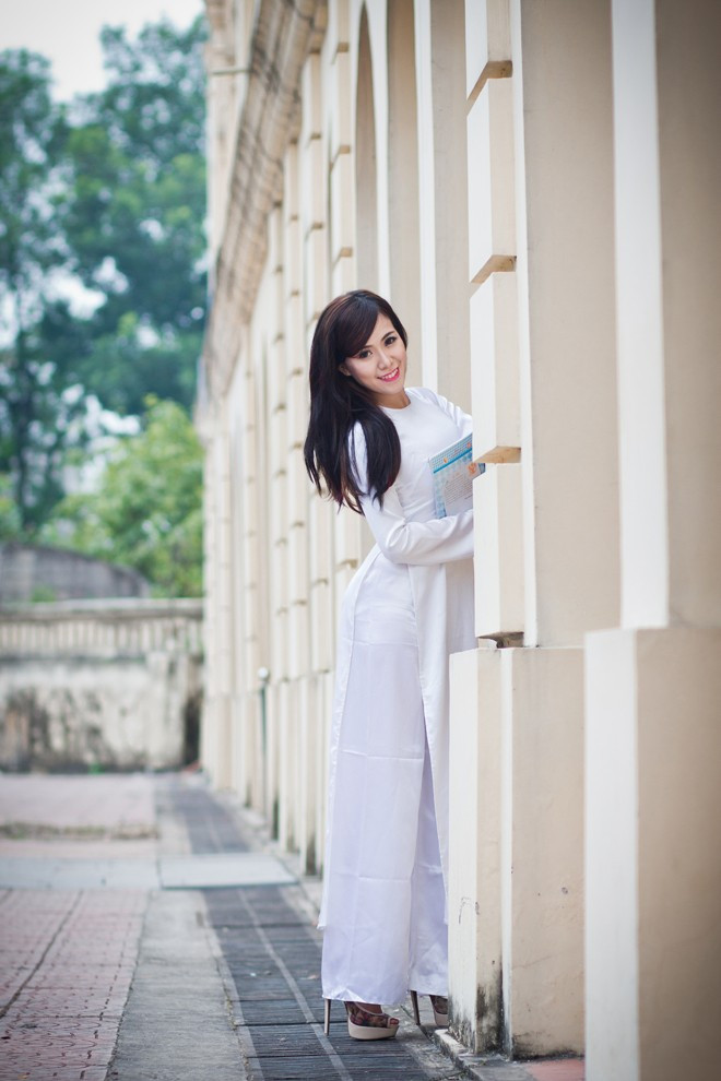 Nổi lên là một hot girl sở hữu vòng 1 