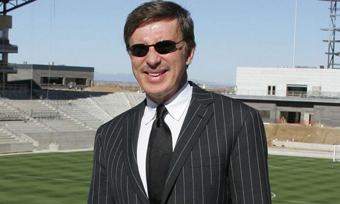 10. San Kroenke : Ông không chỉ là doanh nhân đổ tiền cho thể thao mà còn kinh doanh cả lĩnh vực bất động sản. Ông hiện sở hữu tới 2,75 triệu m2 đất ở bang Wyoming