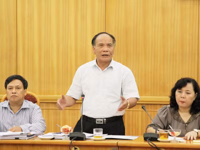 Ông Trần Thế Vượng - Trưởng Ban Dân nguyện khẳng định sẽ làm rõ tình trạng thu chi trong trường học