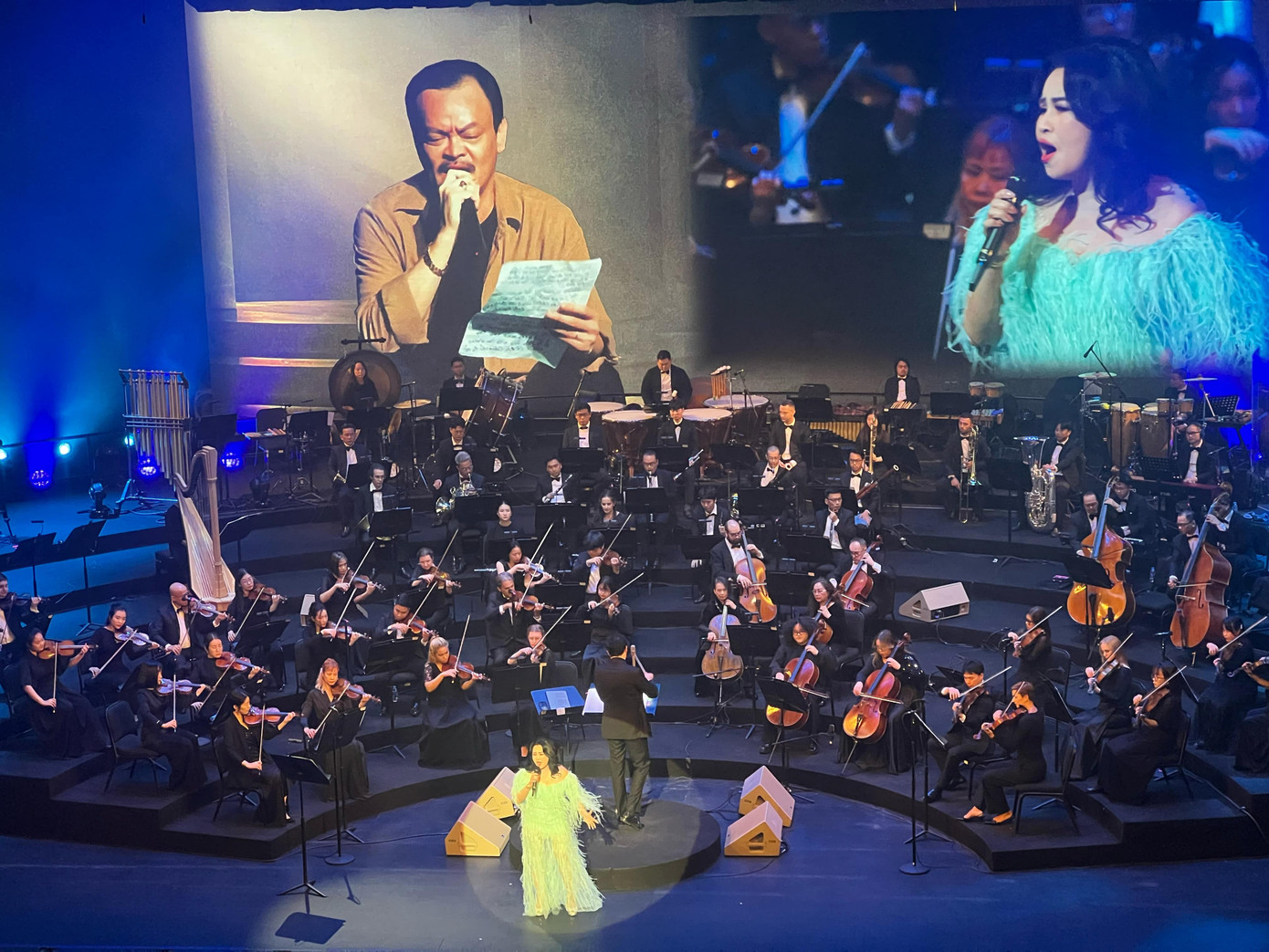 Thanh Lam khá tiết chế trình diễn khi tham gia đêm nhạc.