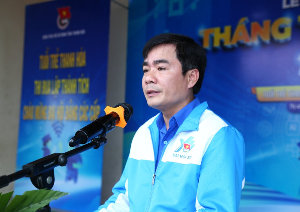 Anh Lê Văn Châu - Bí thư Tỉnh Đoàn Thanh Hóa phát biểu tại buổi lễ