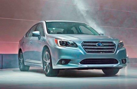 Điểm danh 10 mẫu sedan 2015 có giá 'đáng yêu' ảnh 9