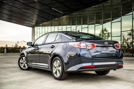 Điểm danh 10 mẫu sedan 2015 có giá 'đáng yêu' ảnh 8