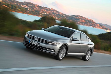 Điểm danh 10 mẫu sedan 2015 có giá 'đáng yêu' ảnh 5