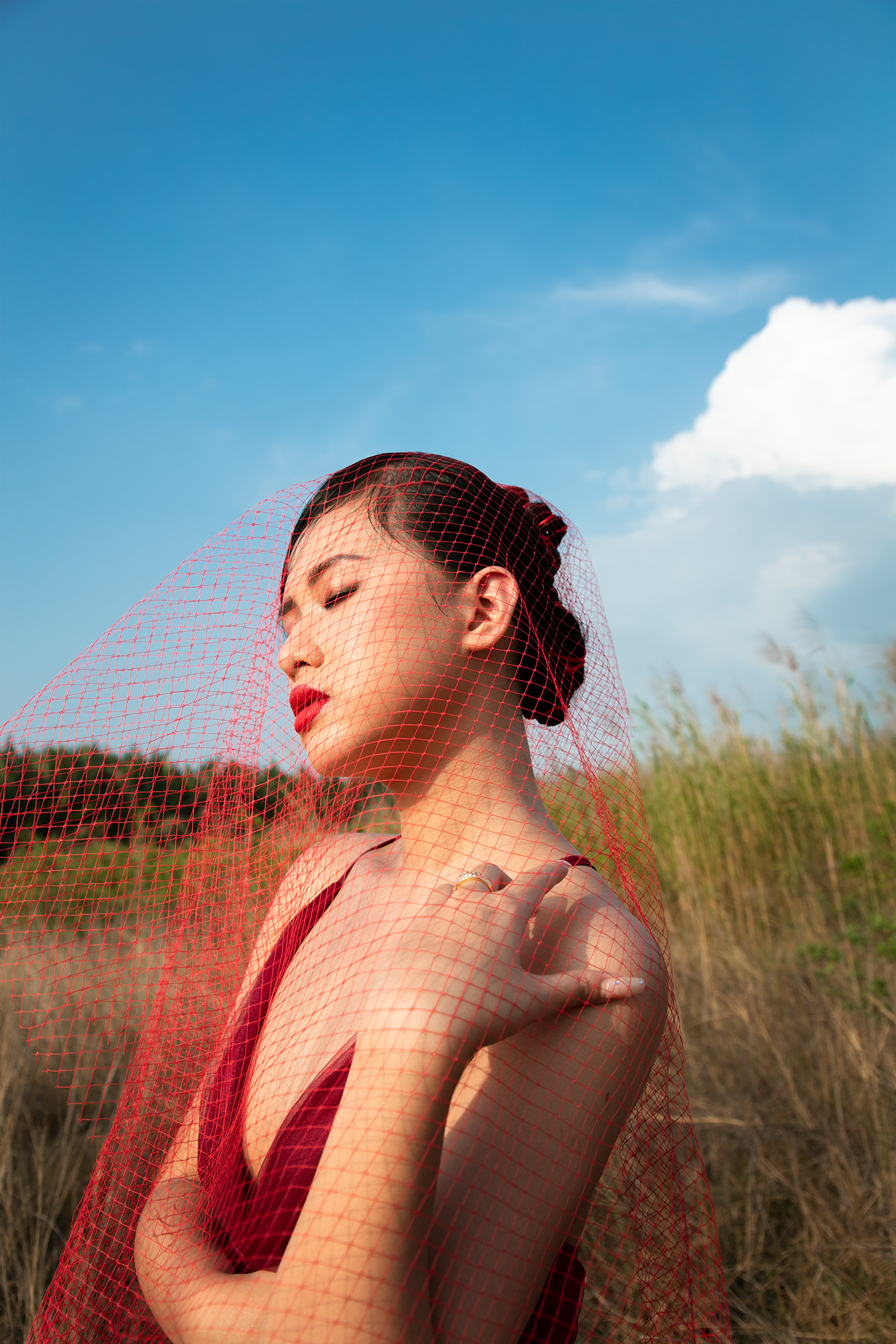 Phù Bảo Nghi từng gây ấn tượng với vẻ đẹp khỏe khoắn và quyến rũ. Sau cuộc thi, cô nàng ngày càng “lột xác” với gu thời trang gợi cảm, nóng bỏng. &quot;Bảo Nghi có thử một vài style khác nhau và trong đó có style “sexy”. Với mong muốn hình ảnh của mình sẽ “đa màu sắc” hơn nên Bảo Nghi luôn luôn sẵn sàng để thử nhiều style khác nhau. Bảo Nghi cũng hi vọng sẽ sớm định hình được phong cách và nhận được phản hồi tích cực từ phía người hâm mộ&quot;- Bảo Nghi chia sẻ.