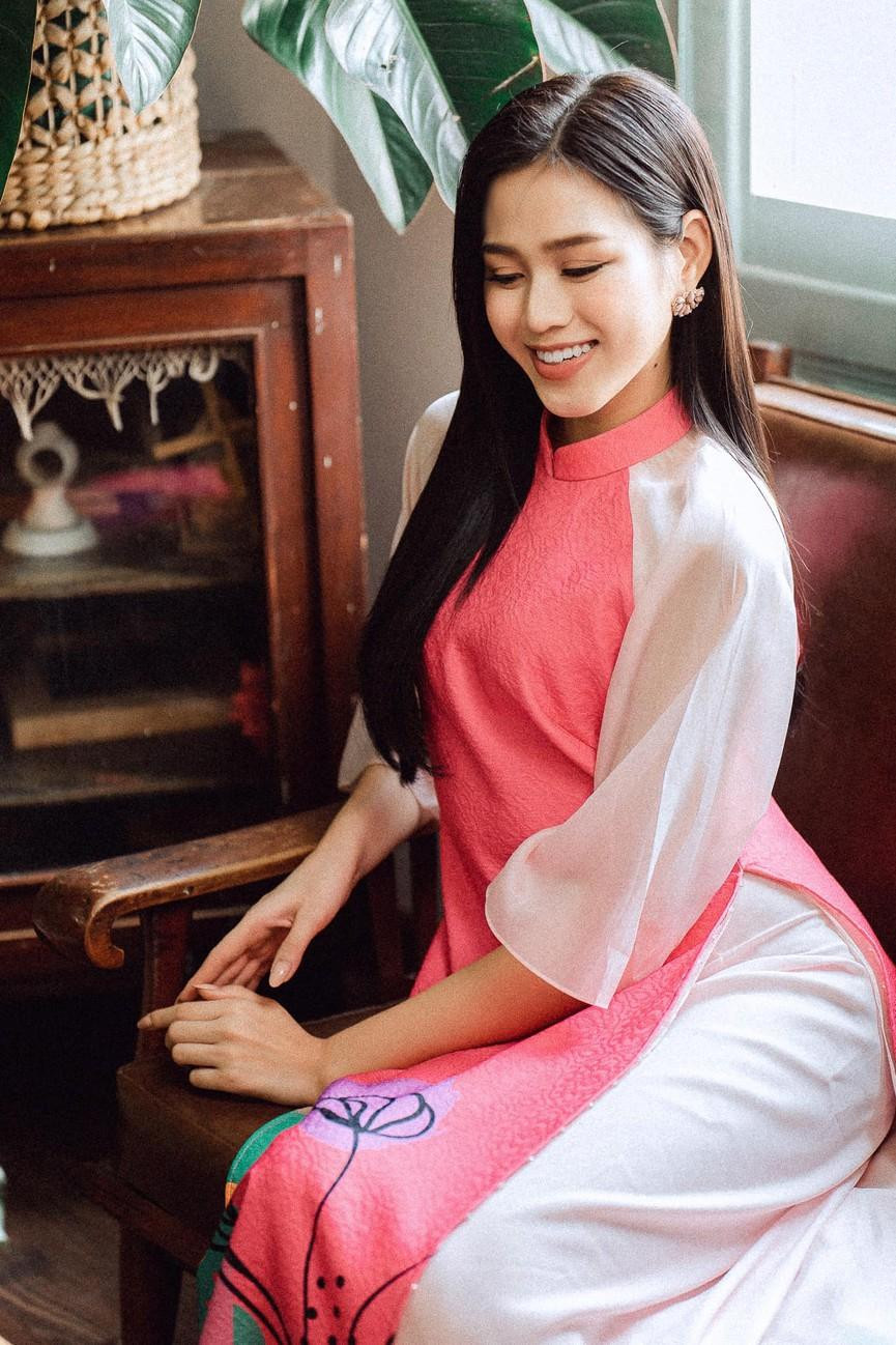 Sau cuộc thi, cô nàng ngày càng chứng tỏ mình xứng đáng với ngôi vị cao nhất tại cuộc thi Hoa hậu Việt Nam 2020.