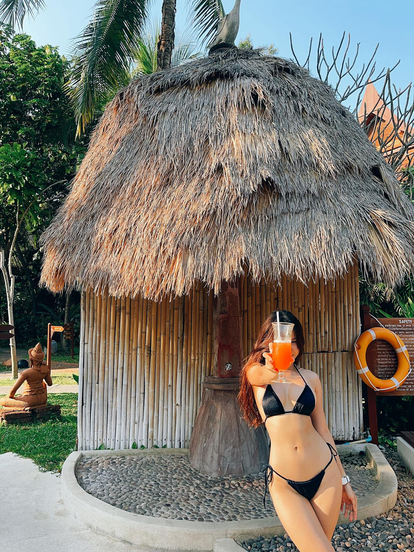 Dù khá kín tiếng và ít khi chia sẻ công khai đối phương nhưng thủ thành Đặng Văn Lâm và bạn gái hotgirl Yến Xuân đã có 4 năm gắn bó.