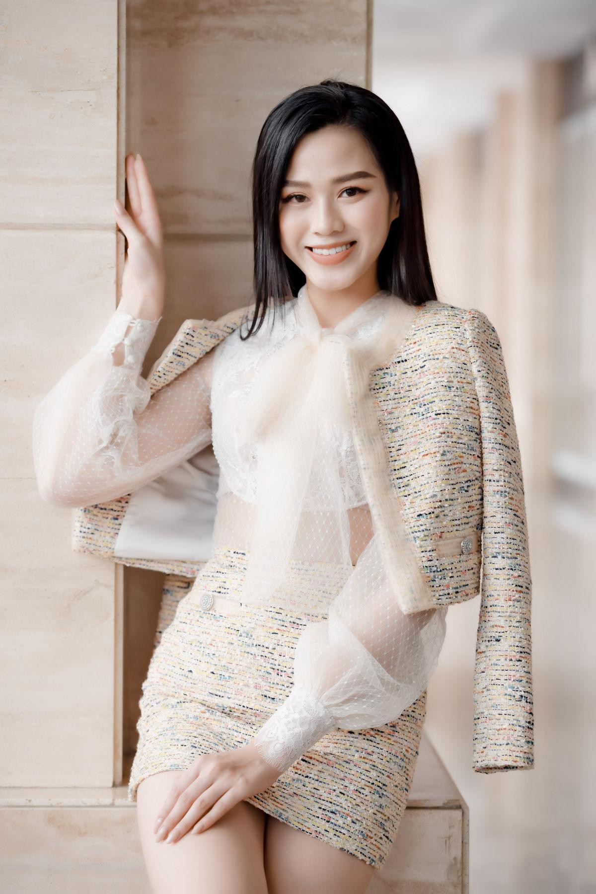 Không gây ấn tượng mạnh ở vòng sơ loại nhưng càng đi sâu vào những vòng trong Đỗ Thị Hà càng tỏa sáng.