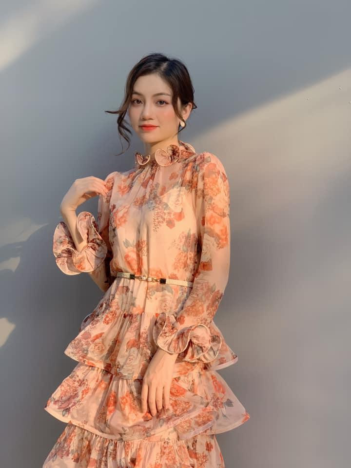 Bảo Hằng đạt danh hiệu Á khôi 1 tại cuộc thi Duyên dáng Ngoại thương 2018 cùng giải phụ Hoa khôi tri thức. Bảo Hằng đạt danh hiệu Á khôi 1 tại cuộc thi Duyên dáng Ngoại thương 2018 cùng giải phụ Hoa khôi tri thức.