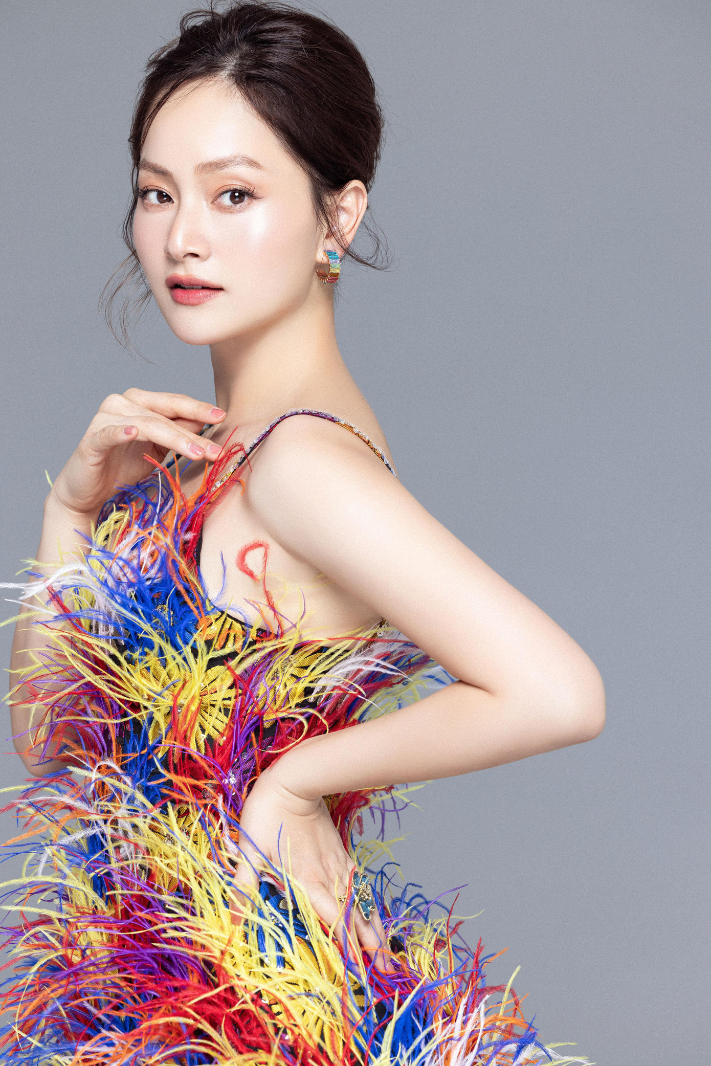 Diễn viên Lan Phương gây ấn tượng đặc biệt với vai Vân Khánh trong phim "Thương ngày nắng về".