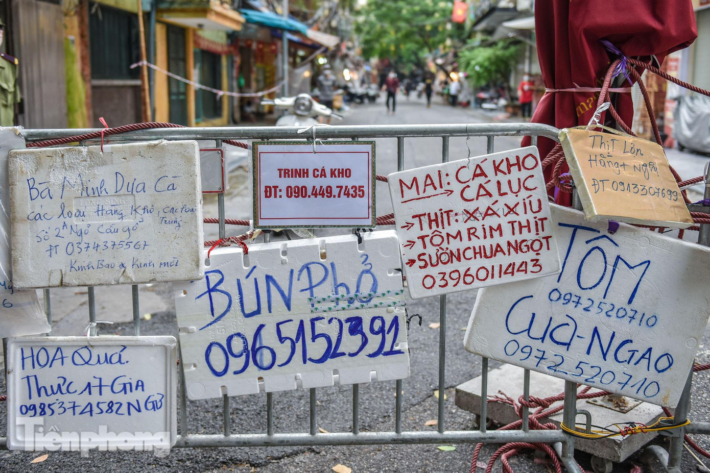 Các mặt hàng đa dạng, phong phú.