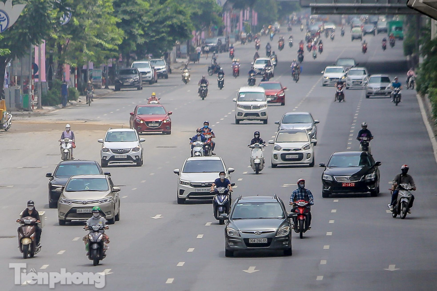 Hình ảnh ghi nhận tại đường Nguyễn Trãi lúc 10h sáng nay (12/8). Hình ảnh ghi nhận tại đường Nguyễn Trãi lúc 10h sáng nay (12/8).