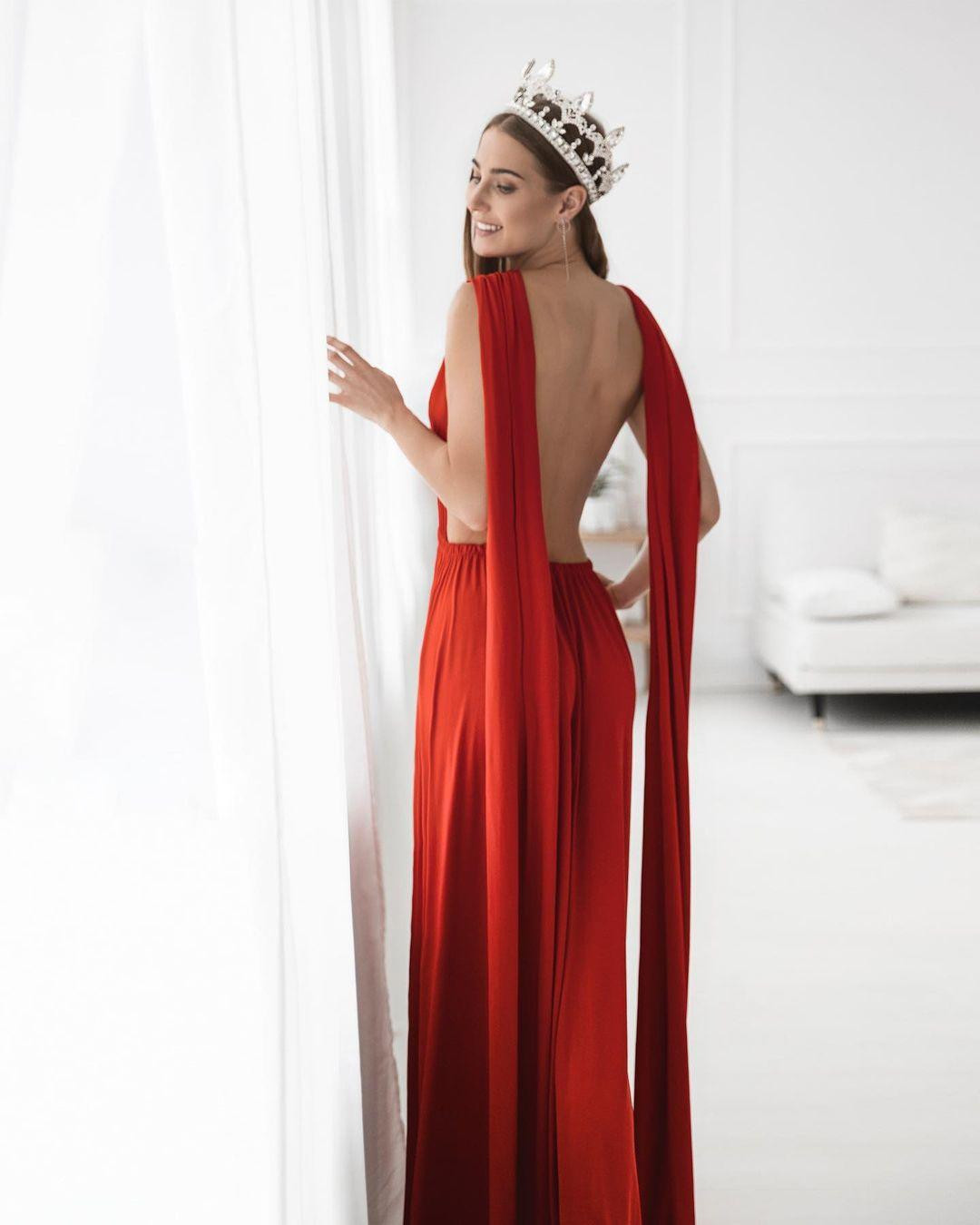 Với danh hiệu Hoa hậu Ba Lan 2021, Agata Wdowiak sẽ đại diện cho quốc gia tham dự cuộc thi Miss Universe 2021 vào tháng 12 tới tại Israel. Với danh hiệu Hoa hậu Ba Lan 2021, Agata Wdowiak sẽ đại diện cho quốc gia tham dự cuộc thi Miss Universe 2021 vào tháng 12 tới tại Israel.