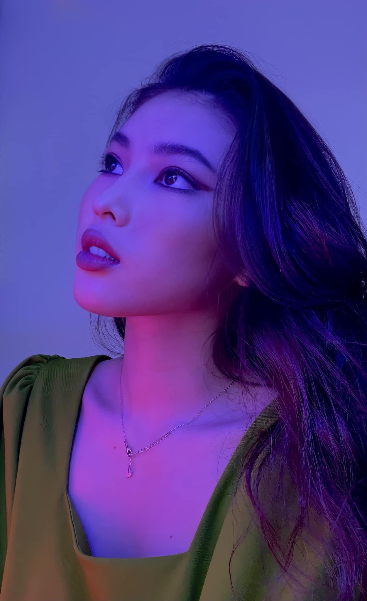 Á hậu Ngọc Thảo đẹp mơ màng tựa 'nàng thơ' xinh đẹp.