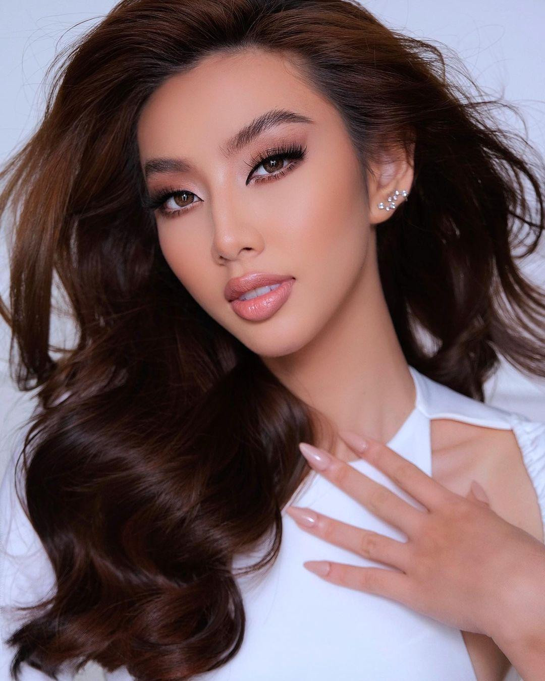 Người đẹp Nhân ái Nguyễn Thúc Thuỳ Tiên khoe nhan sắc hiện đại, cá tính trước thềm Miss Grand.