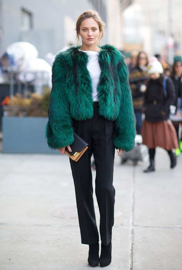 Biến tấu trang phục với những tông màu Giáng sinh rạng rỡ ảnh 11