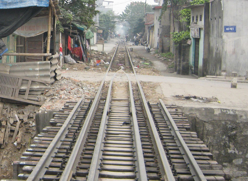 Đường ngang mở trái phép