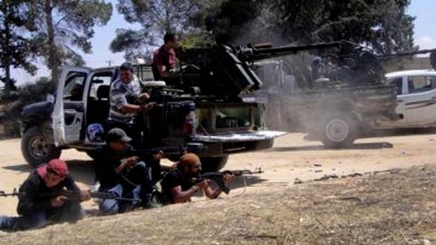 Phe nổi dậy đang áp sát thủ đô Tripoli