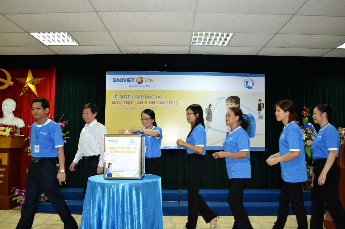 Mỗi cán bộ, nhân viên và tư vấn viên của Bảo Việt Nhân thọ luôn tự ý thức được vai trò và trách nhiệm của mình đối với xã hội và cộng đồng