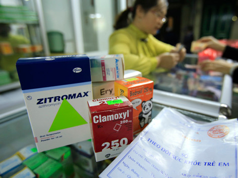 Thuốc kháng sinh được kê theo đơn cho trẻ nhỏ. Ảnh: ngọc châu. Thuốc kháng sinh được kê theo đơn cho trẻ nhỏ. Ảnh: ngọc châu