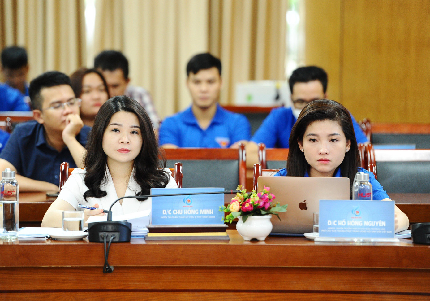 Các đại biểu tại diễn đàn Các đại biểu tại diễn đàn