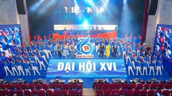 Sau 2 ngày làm việc (28, 29/9), chiều 29/9, Đại hội đại biểu Đoàn TNCS Hồ Chí Minh TP Hà Nội lần thứ XVI, nhiệm kỳ 2022 - 2027 bế mạc, thông qua Nghị quyết đại hội với 2 khâu đột phá, 10 chỉ tiêu trọng tâm và 7 kế hoạch, đề án; 8 nhiệm vụ, giải pháp; 4 phong trào; 3 chương trình hành động triển khai trong toàn Đoàn.