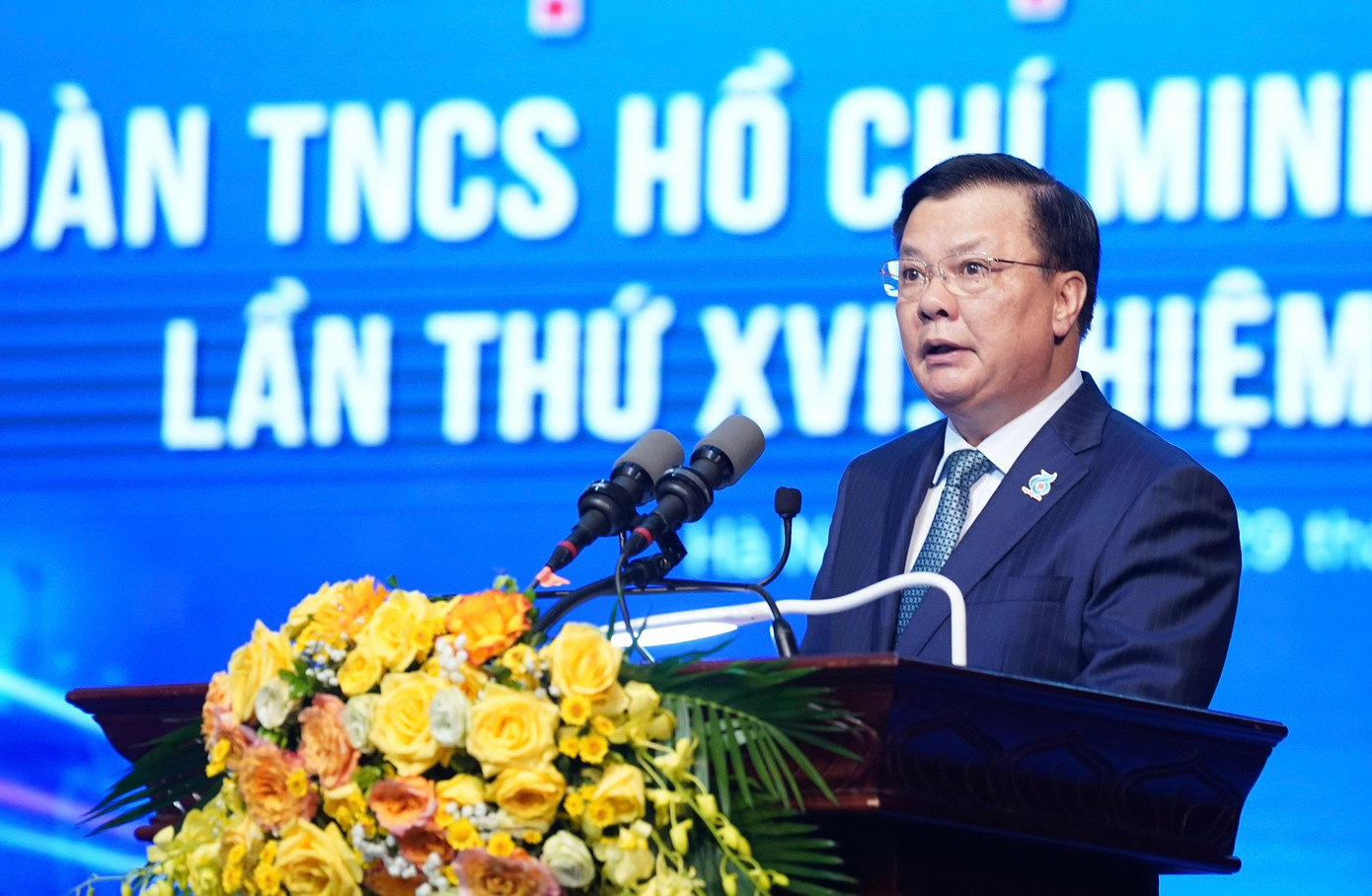 Bí thư Thành ủy Hà Nội Đinh Tiến Dũng đề nghị, tổ chức Đoàn cần mạnh dạn xung phong, đảm nhận và triển khai hiệu quả những khâu khó, việc mới, nội dung công tác phù hợp với vai trò của tuổi trẻ mà Đoàn và thanh niên là thế mạnh. Nhất là trong đổi mới sáng tạo, làm chủ khoa học, công nghệ, tham gia vào cuộc cách mạng công nghiệp 4.0. Ảnh: Trọng Tài