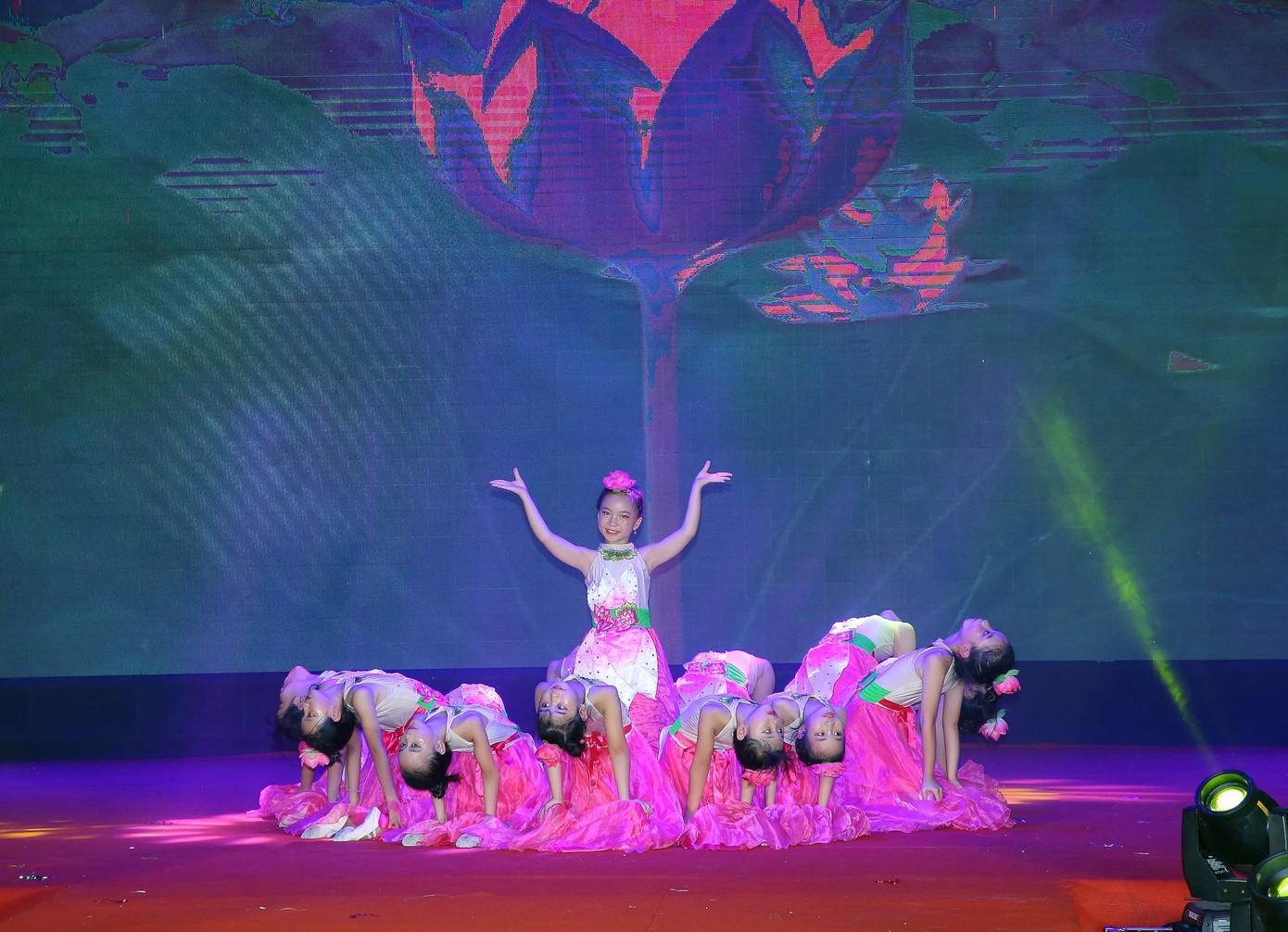 Những tiết mục văn nghệ đặc sắc tại chương trình Đêm hội Trăng Rằm