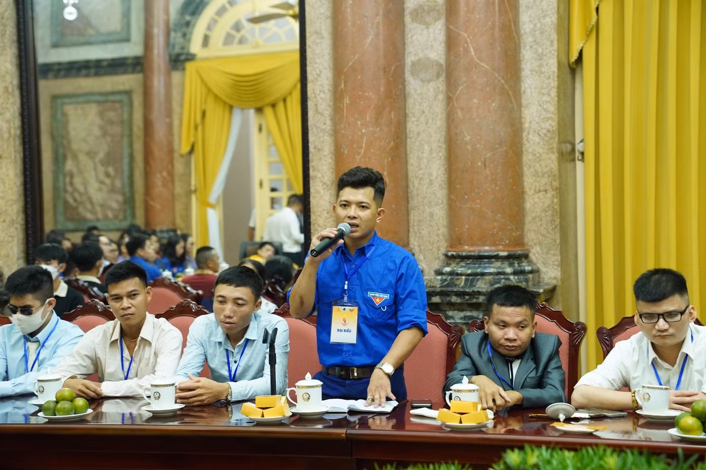 Các đại biểu thanh niên khuyết tật tại buổi gặp mặt.
