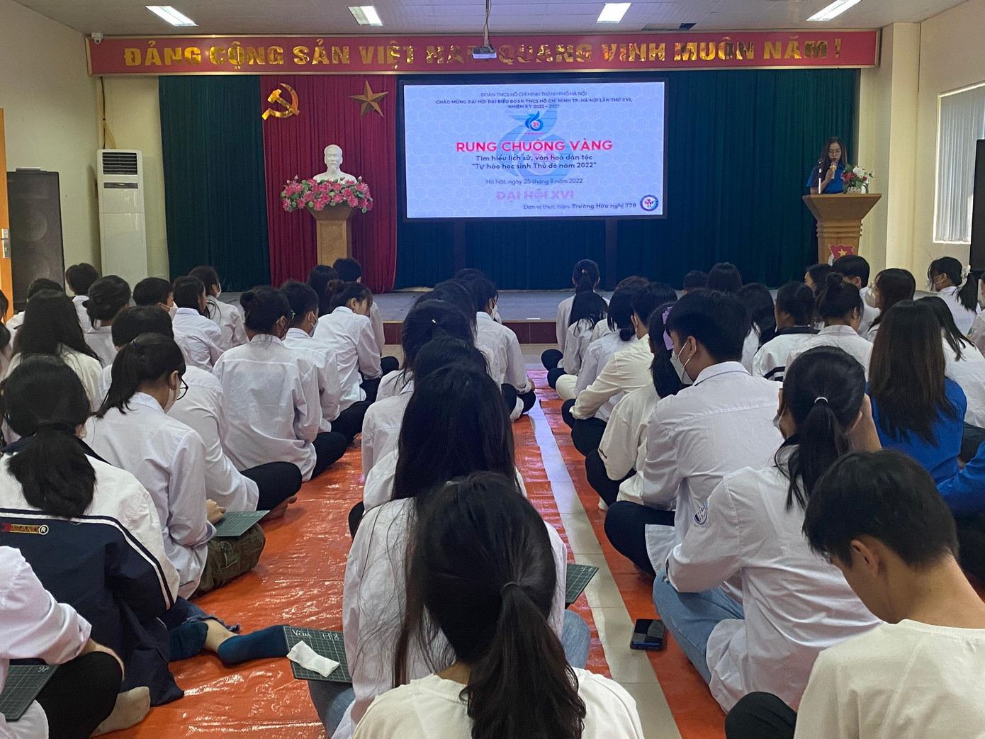 Trong khuôn khổ chương trình diễn ra cuộc thi Rung chuông vàng: Tìm hiểu lịch sử, văn hoá dân tộc “Tự hào Học sinh Thủ đô” năm 2022